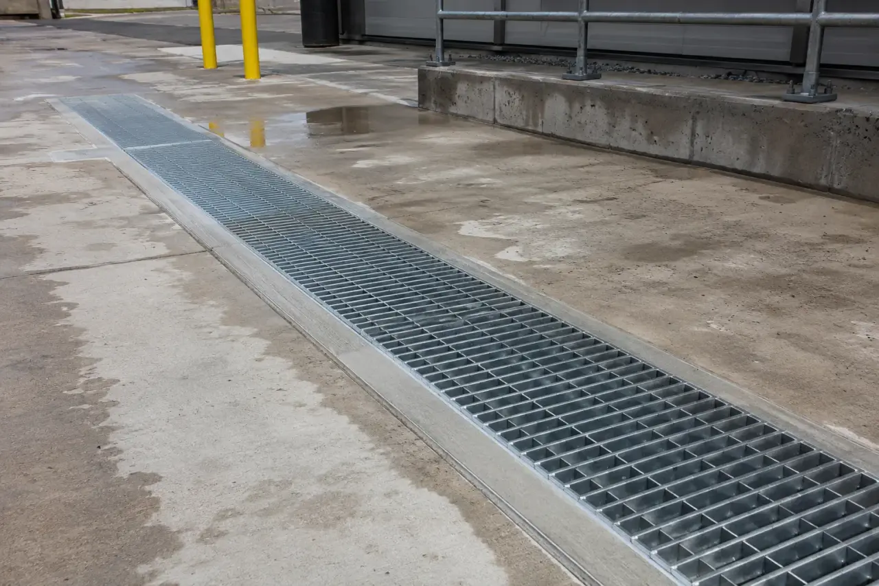 Completed Press Locked Grating installation in Sarnia by The Grate Guys